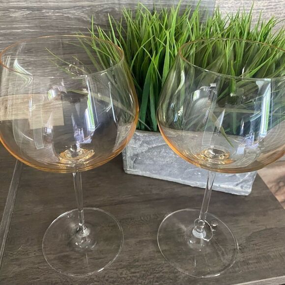 - Set Of 2 Crystal 12 oz Gold Ombré Long‎ Stem Wine Glasses - Picture 2 of 6